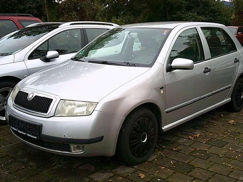 Gebraucht Skoda Fabia Comfort 75 PS (55 kW) 2001 Diamantsilber metallic Kleinwagen