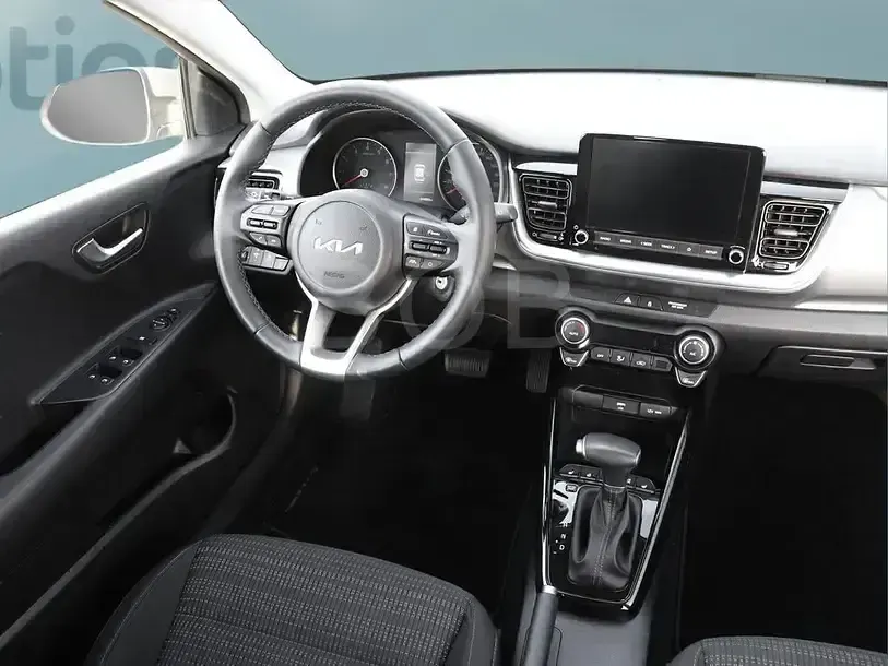 Usado Kia Stonic 101 CV (74 kW) 2022 Gris SUV