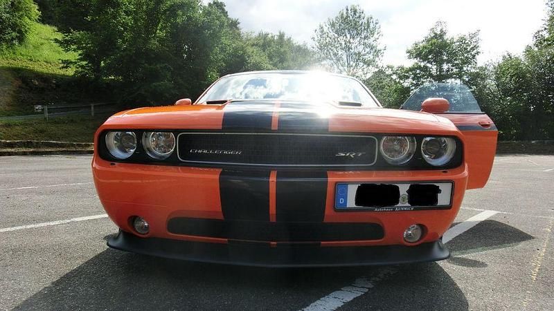 Second-hand Dodge Challenger 477 CP (350 kW) 2014 Portocaliu Coupe
