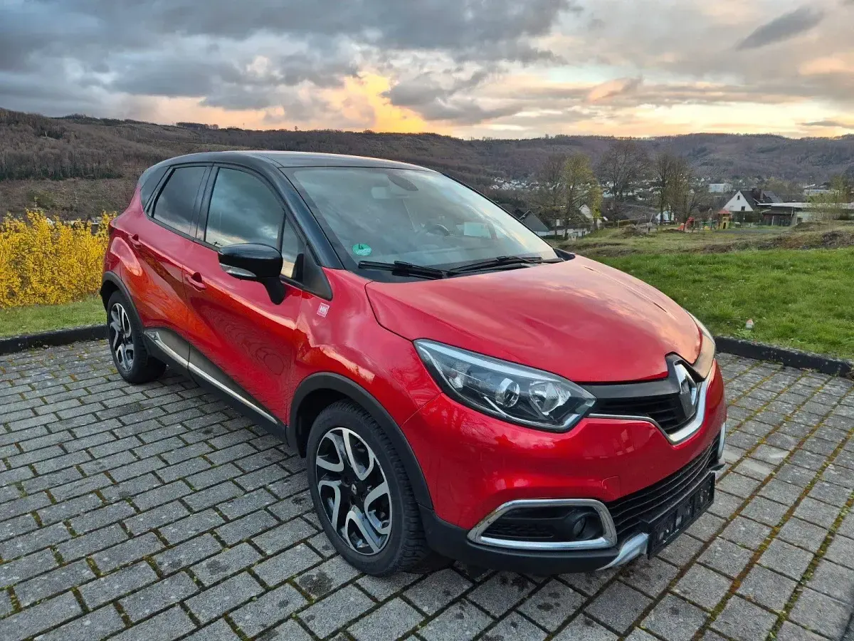 Używany Renault Captur 120 KM (88 kW) 2015 Czerwony SUV