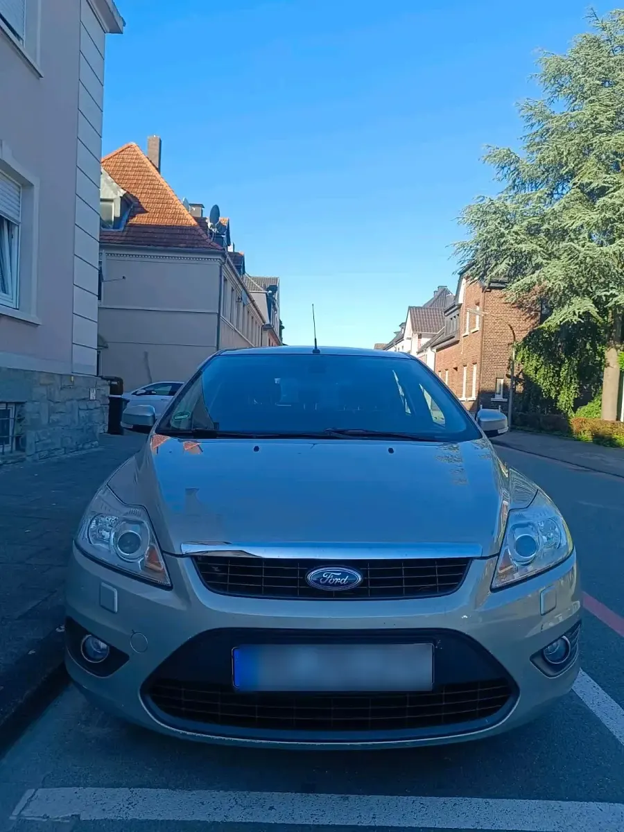 Używany Ford Focus 125 KM (91 kW) 2008 Szary Hatchback