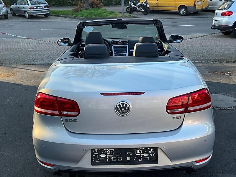 Gebraucht VW Eos Basis 122 PS (89 kW) 2012 Grau Cabrio