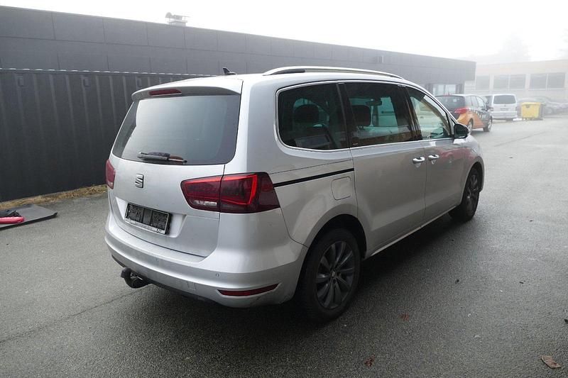 Usata Seat Alhambra 150 CV (110 kW) 2016 Argento Monovolume