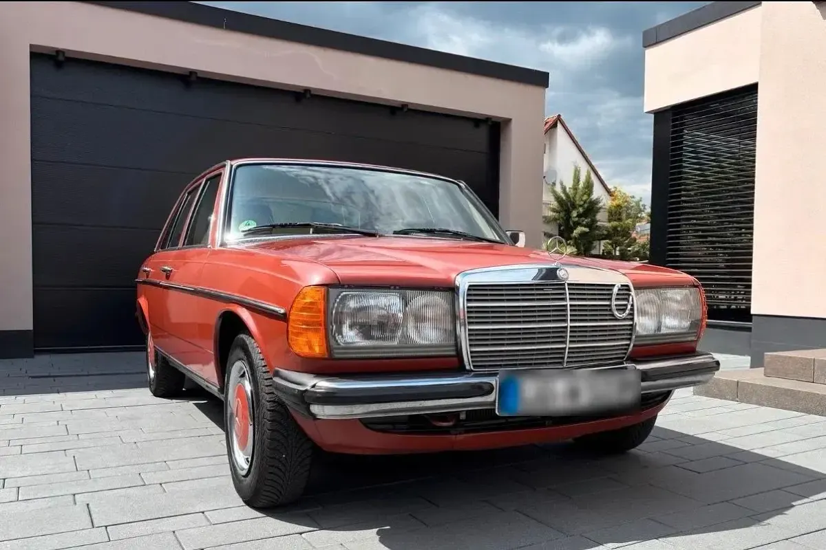 Gebraucht Mercedes 200 109 PS (80 kW) 1982 Limousine