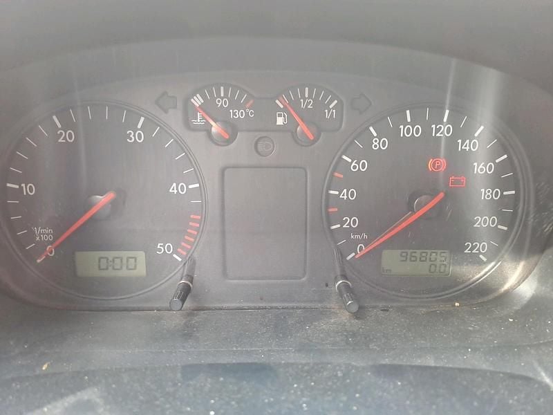 Second-hand VW Transporter 68 CP (50 kW) 1999 Verde Van