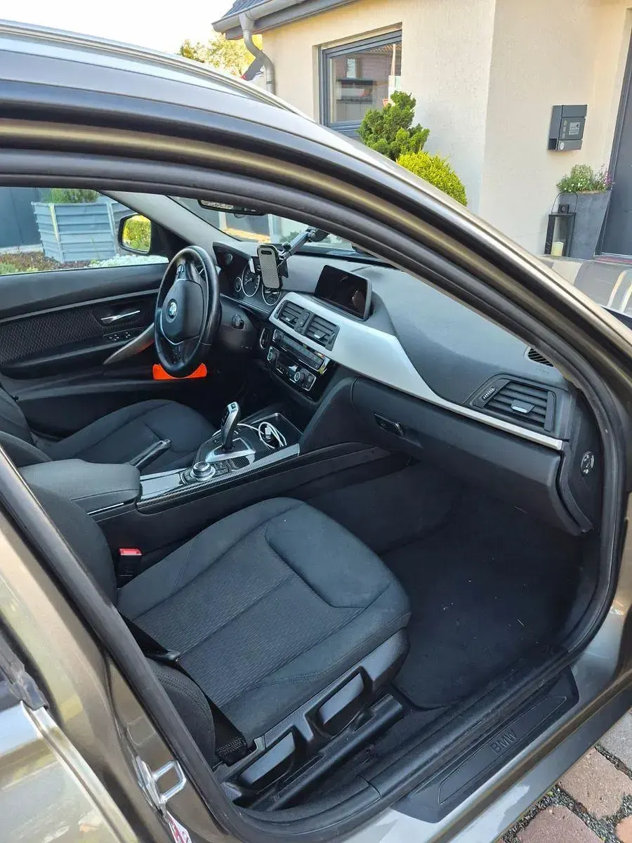 Gebraucht BMW 320 163 PS (119 kW) 2015 Kombi