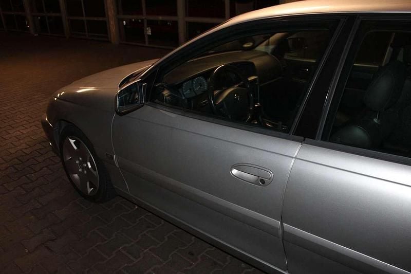 Gebraucht Opel Omega 179 PS (131 kW) 2002 Silber Limousine