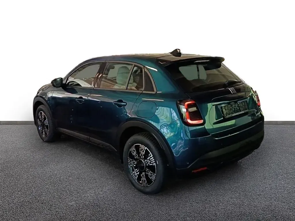 Neu Fiat 600 Icon 145 PS (106 kW) 2026 Grün SUV