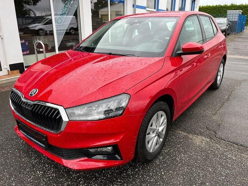 Gebraucht Skoda Fabia Selection 95 PS (69 kW) 2024 Rot Kleinwagen
