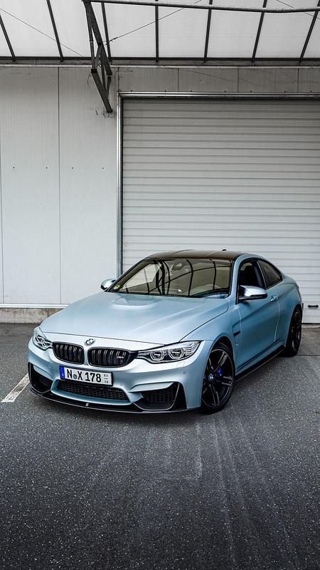 Silber Gebraucht 2016 BMW M4 M Performance Coupé | 51.800 € (Etwas zu teuer) - Bild 1/4