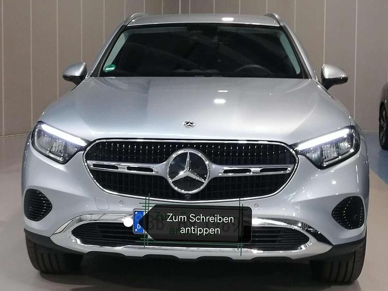 Gebraucht Mercedes GLC220 197 PS (144 kW) 2024 Silber SUV