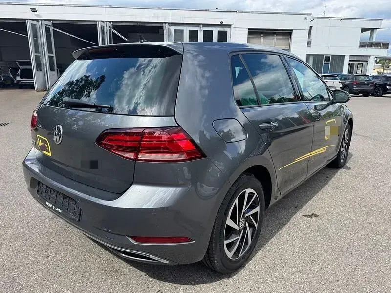 Gebraucht VW Golf VII Join 116 PS (85 kW) 2019 Grau Limousine