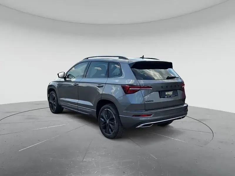 Gebraucht Skoda Karoq SportLine 150 PS (110 kW) 2025 Grau SUV
