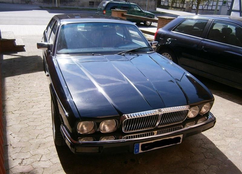 Schwarz Gebraucht 1989 Jaguar XJ40 Limousine | 8.300 € - Bild 1/4