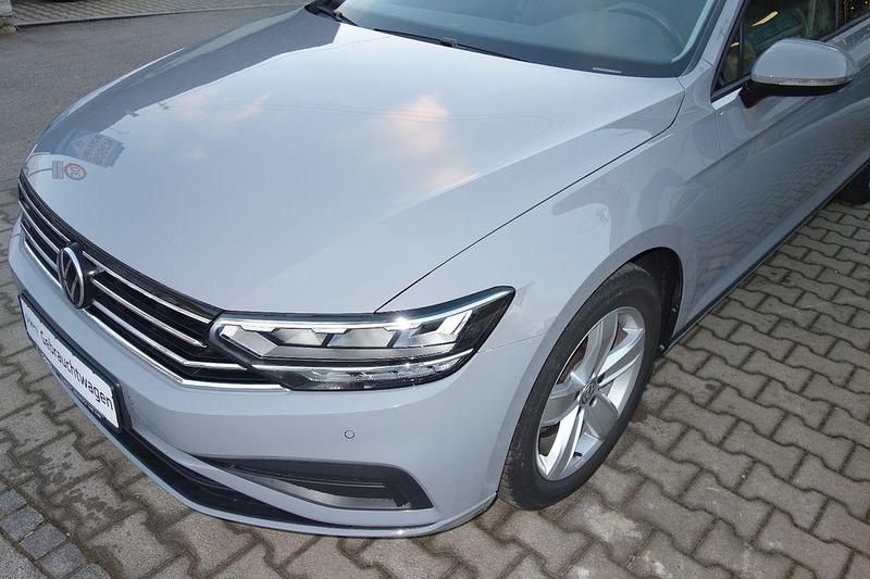 Gebraucht VW Passat Conceptline 150 PS (110 kW) 2022 Grau Kombi