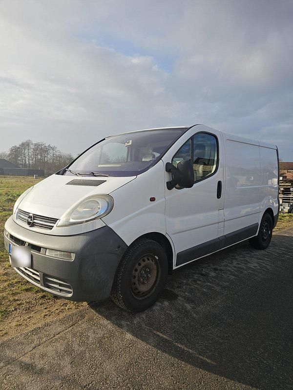 Gebraucht Opel Vivaro 101 PS (74 kW) 2006 Weiß Van / Kleinbus