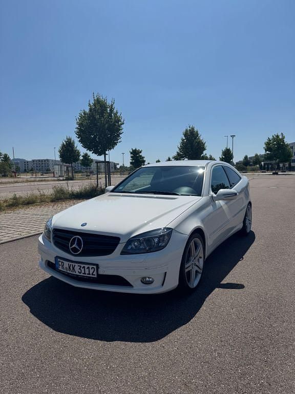 Weiß Gebraucht 2008 Mercedes CLC200 Kleinwagen | 8.500 € (Fairer Preis) - Bild 1/4
