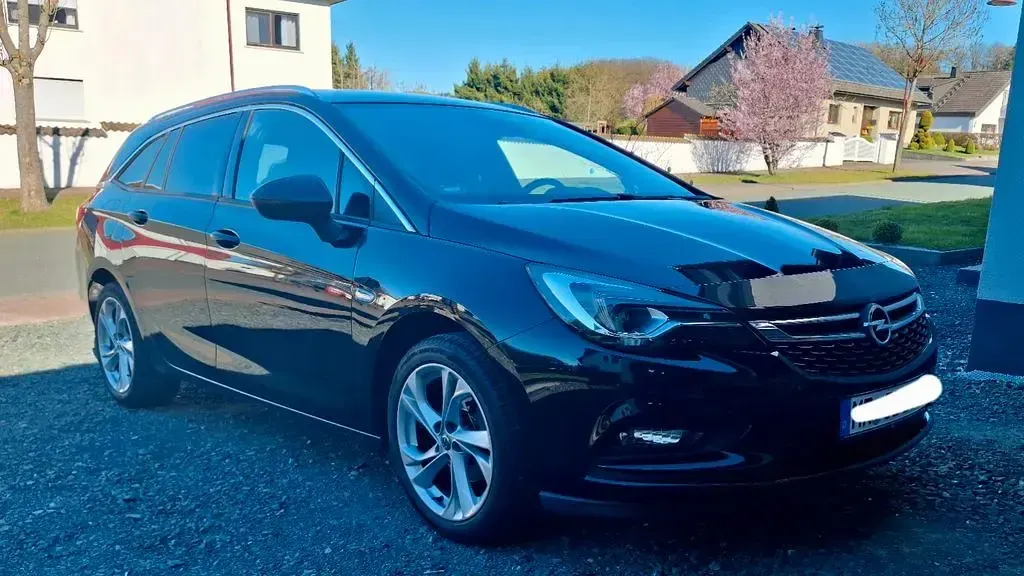 Gebraucht Opel Astra Dynamic 150 PS (110 kW) 2019 Schwarz Kombi