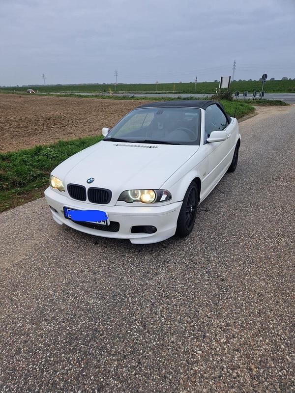 Weiß Gebraucht 2002 BMW 325 Cabriolet Cabrio | 4.499 € - Bild 1/4