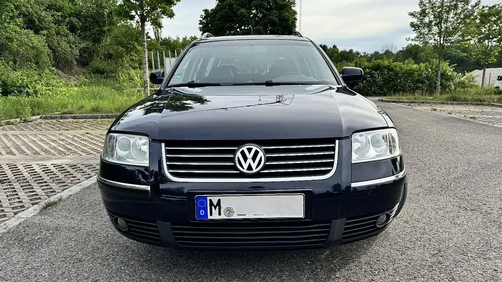 Gebraucht VW Passat Highline 150 PS (110 kW) 2002 Blau Kombi