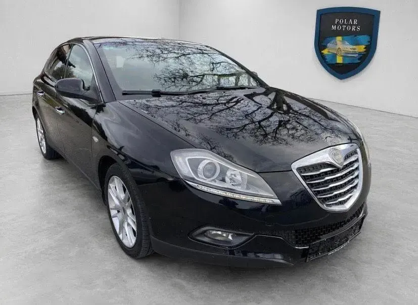 Gebraucht Lancia Delta Silver 120 PS (88 kW) 2012 Schwarz Kleinwagen