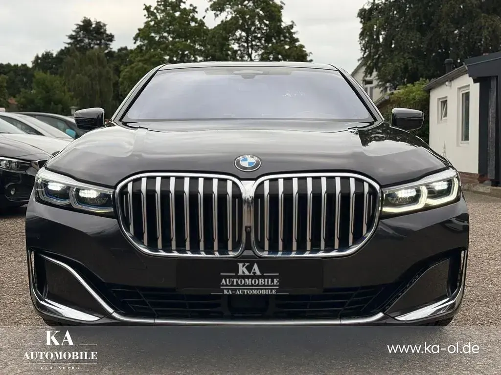 Gebraucht BMW 730 Shadowline 286 PS (210 kW) 2022 Grau Limousine