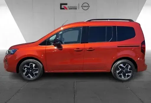Neu Nissan Townstar Tekna 130 PS (95 kW) 2026 Braun Kombi