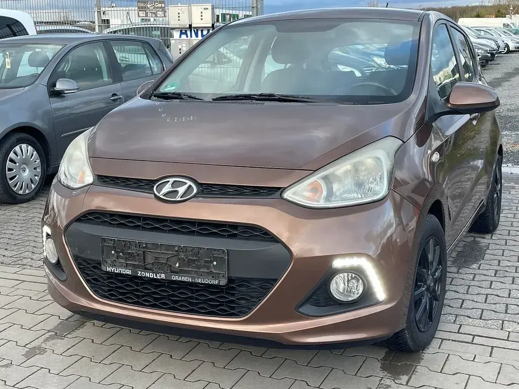 Usata Hyundai i10 Edition 67 CV (49 kW) 2015 Marrone Utilitaria