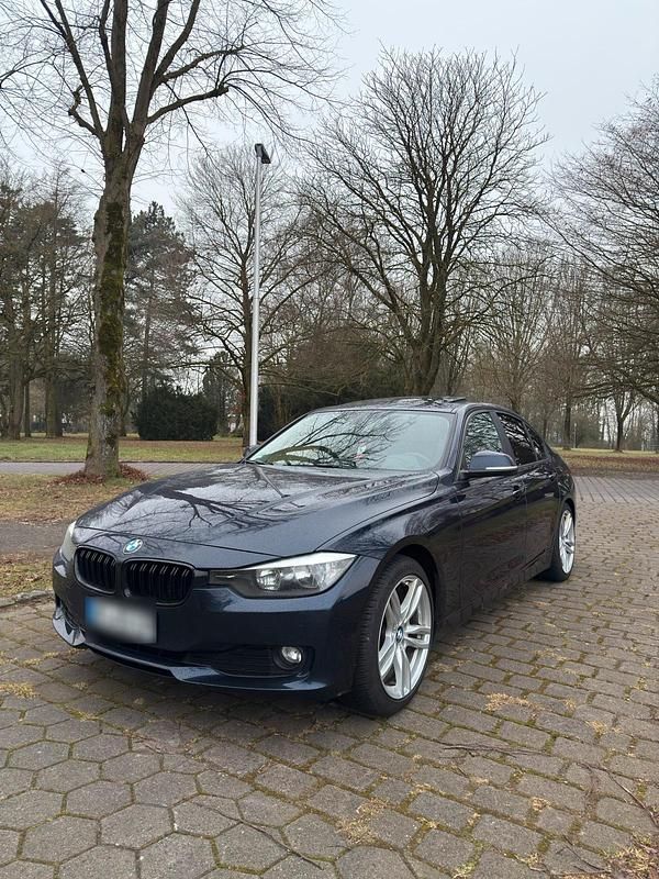 Gebraucht BMW 320 Efficient Dynamics 221 PS (162 kW) 2012 Blau Limousine