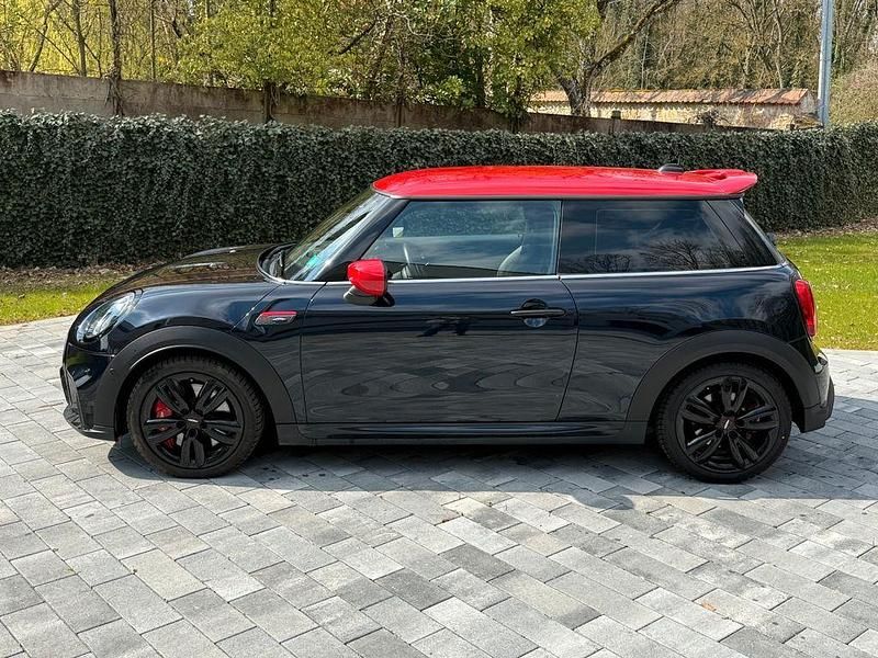Gebraucht Mini John Cooper Works 231 PS (169 kW) 2022 Blau Kleinwagen
