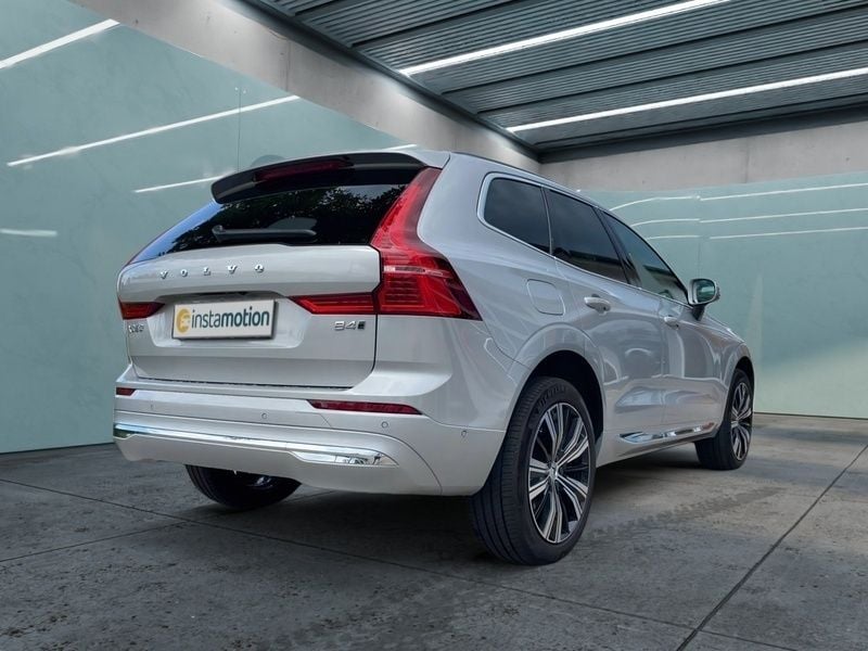 Gebraucht Volvo XC60 Plus 197 PS (144 kW) 2023 Silber SUV