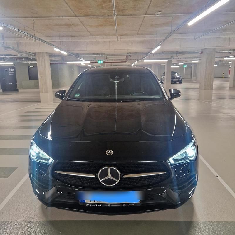 Gebraucht Mercedes CLA200 AMG line 163 PS (119 kW) 2021 Schwarz Limousine