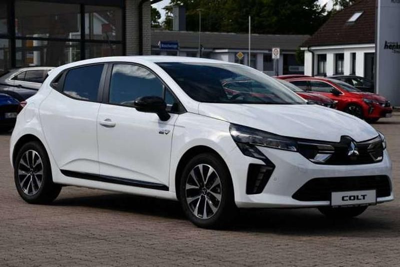 Neu Mitsubishi L Plus 94 PS (69 kW) 2025 Antarktisweiß Limousine