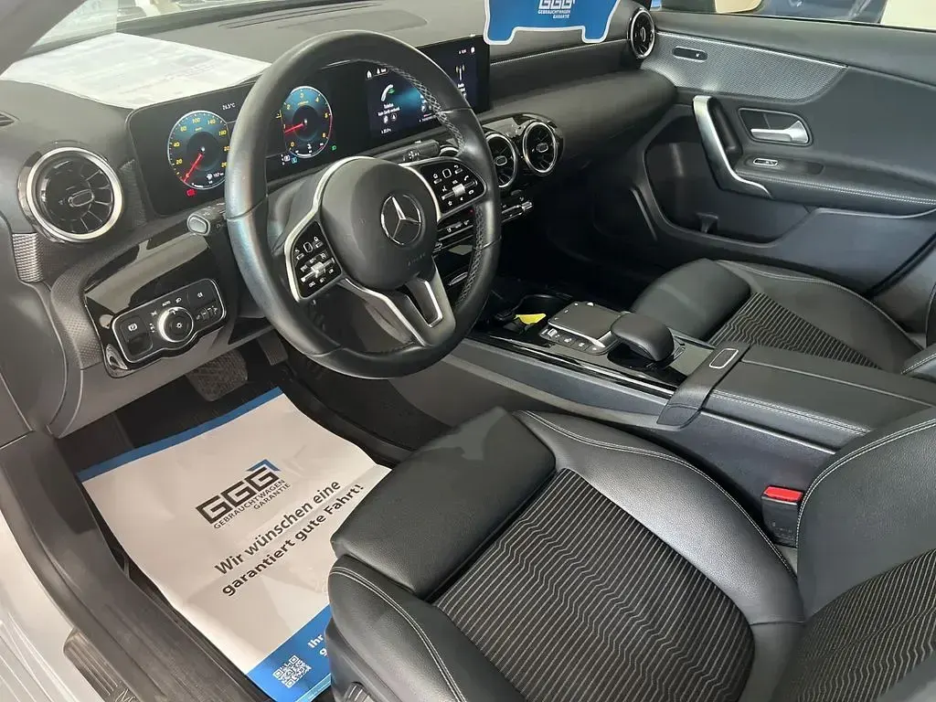 Gebraucht Mercedes A180 116 PS (85 kW) 2021 Silber Limousine