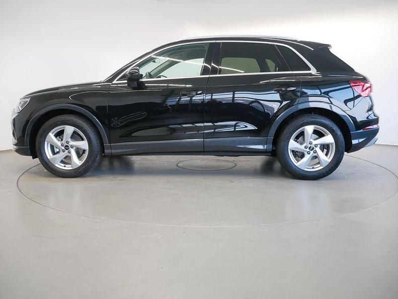 Gebraucht Audi Q3 Advanced 150 PS (110 kW) 2025 Mythosschwarz metallic SUV