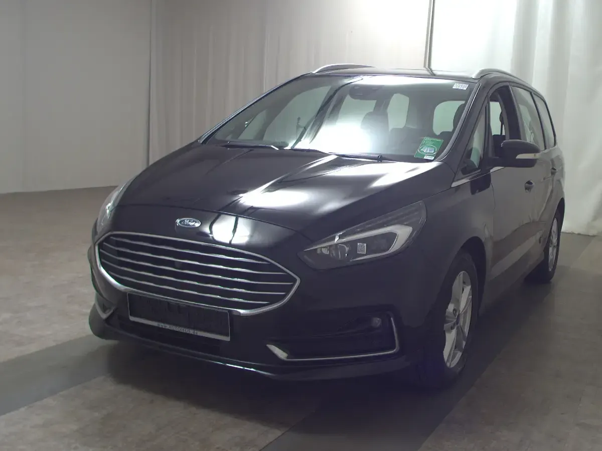 Używany Ford Galaxy Titanium 190 KM (139 kW) 2022 Czarny Minivan