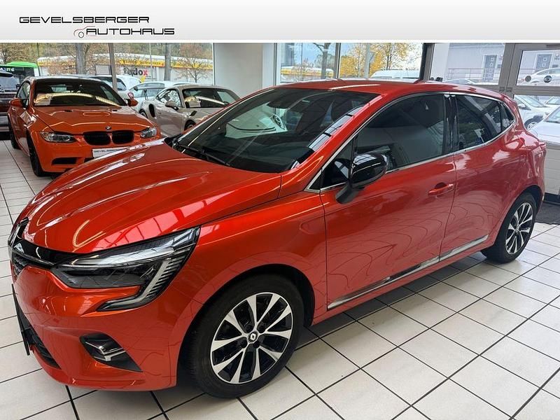 Orange Gebraucht 2022 Renault Clio V Techno Limousine | 16.980 € (Fairer Preis) - Bild 1/4