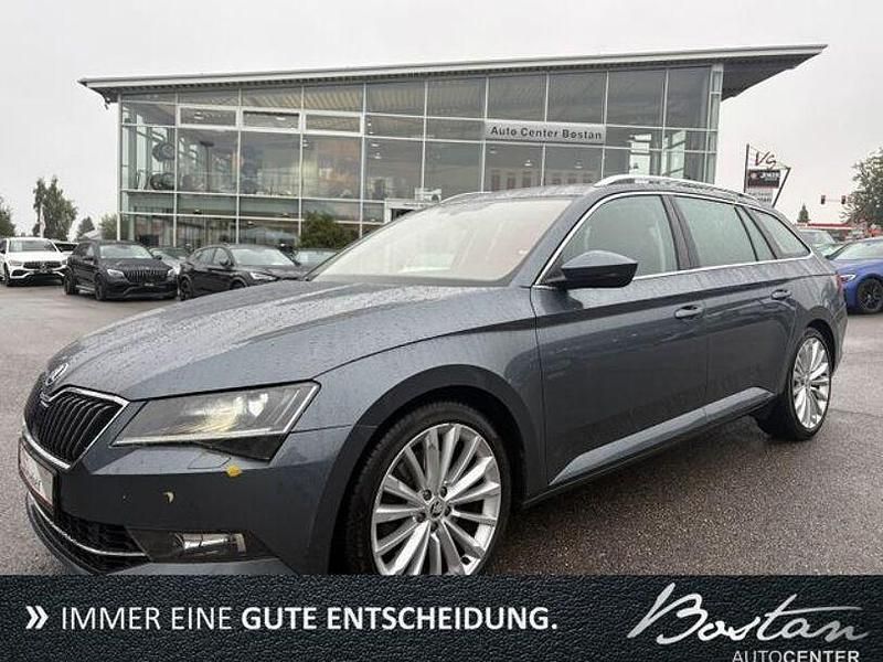 Grau Gebraucht 2018 Skoda Superb Style Kombi | 21.900 € (Etwas zu teuer) - Bild 1/4