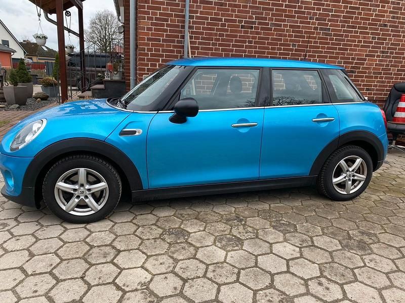 Gebraucht Mini Cooper 102 PS (75 kW) 2018 Blau Kleinwagen