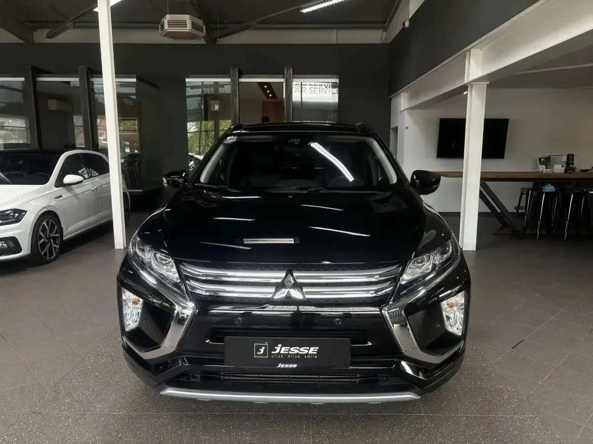 Usado Mitsubishi Eclipse Cross Top 163 CV (119 kW) 2019 Negro SUV