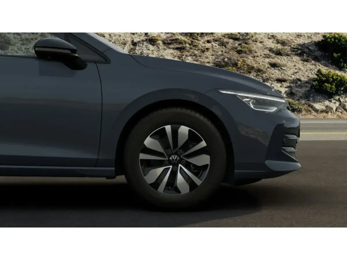 Gebraucht VW Passat R-line 177 PS (130 kW) 2025 Kombi