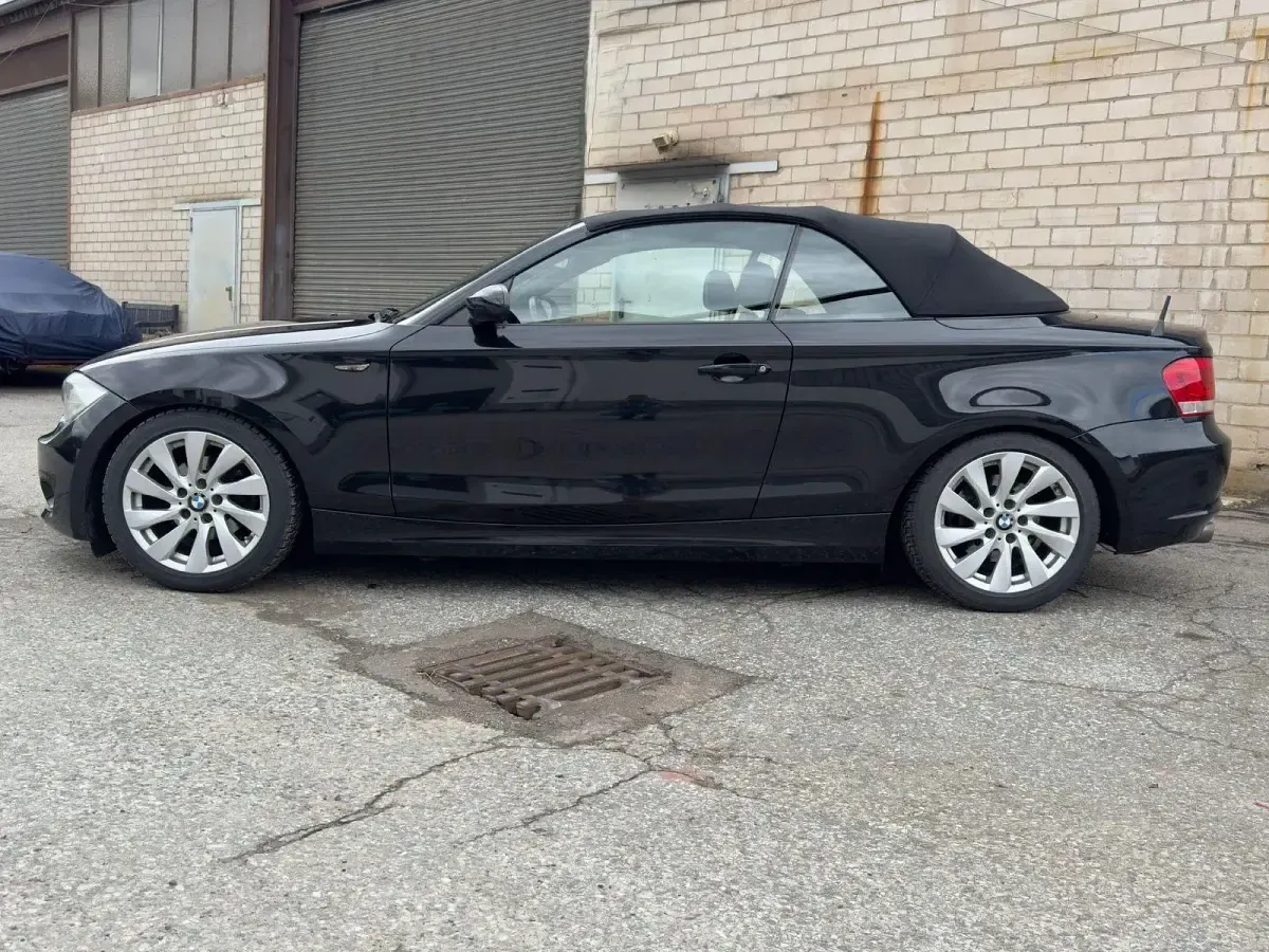 Occasion BMW 118 Cabriolet Performance 143 ch (105 kW) 2012 Noir Cabriolet