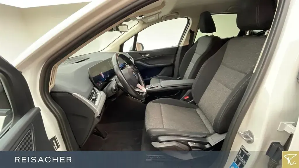 Gebraucht BMW 218 Active Tourer 136 PS (100 kW) 2023 Weiß Van / Kleinbus