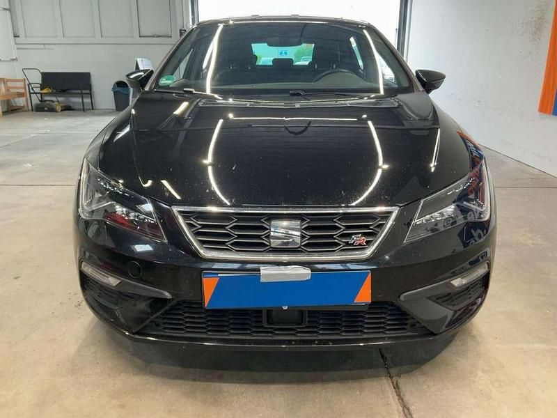 Schwarz Gebraucht 2018 Seat Leon FR Kleinwagen | 21.700 € (Etwas zu teuer) - Bild 1/4