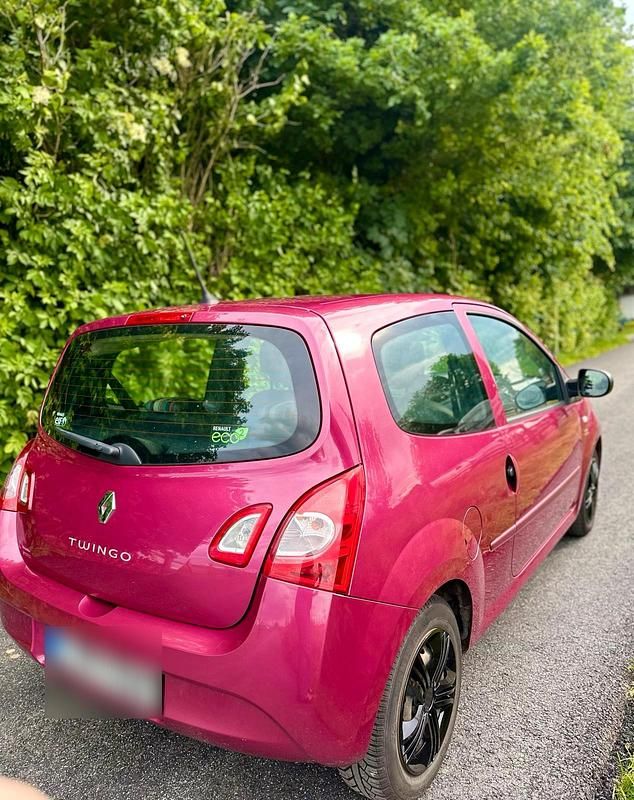 Gebraucht Renault Twingo 74 PS (54 kW) 2013 Violet Kleinwagen
