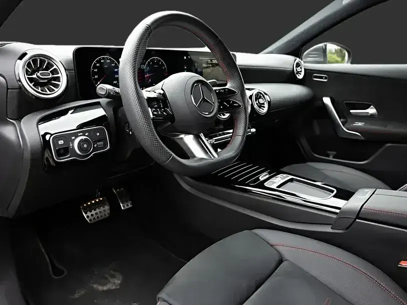 Gebraucht Mercedes A180 AMG 2025 Grau Limousine