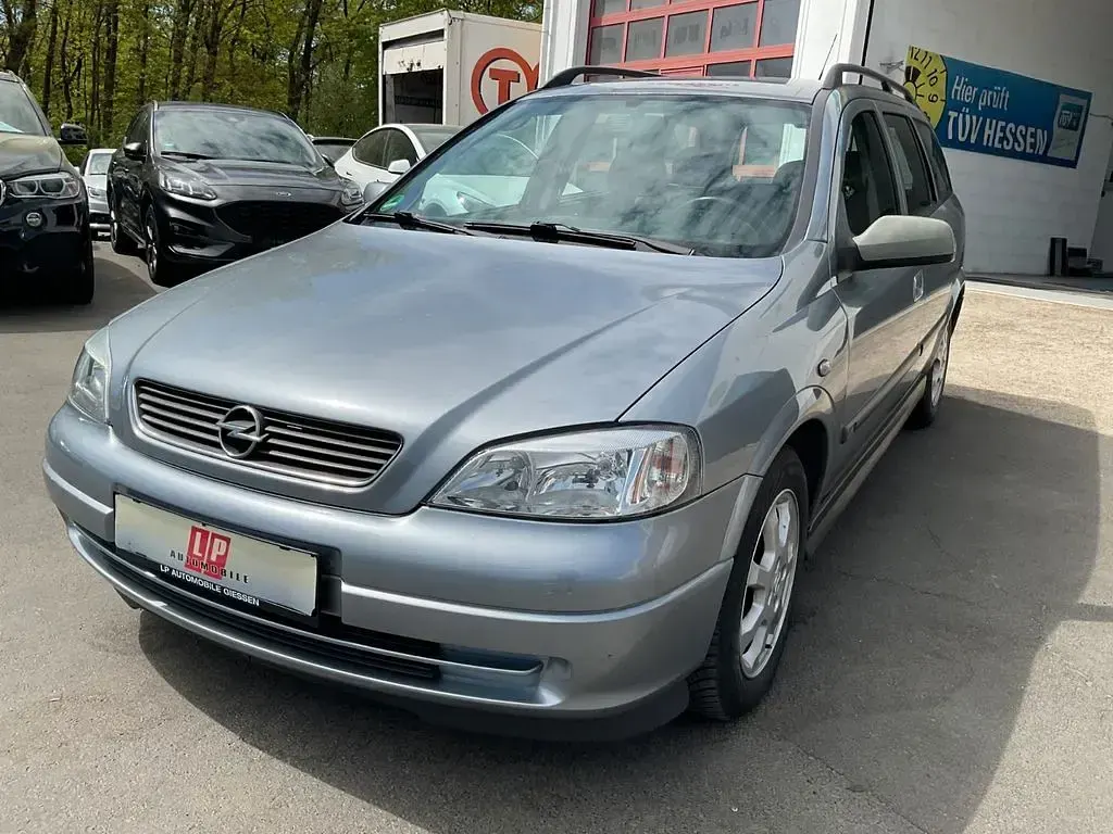 Second-hand Opel Astra 84 CP (61 kW) 2003 Argintiu Break