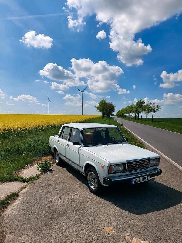 Gebraucht Lada 2107 65 PS (47 kW) 1988 Weiß Limousine