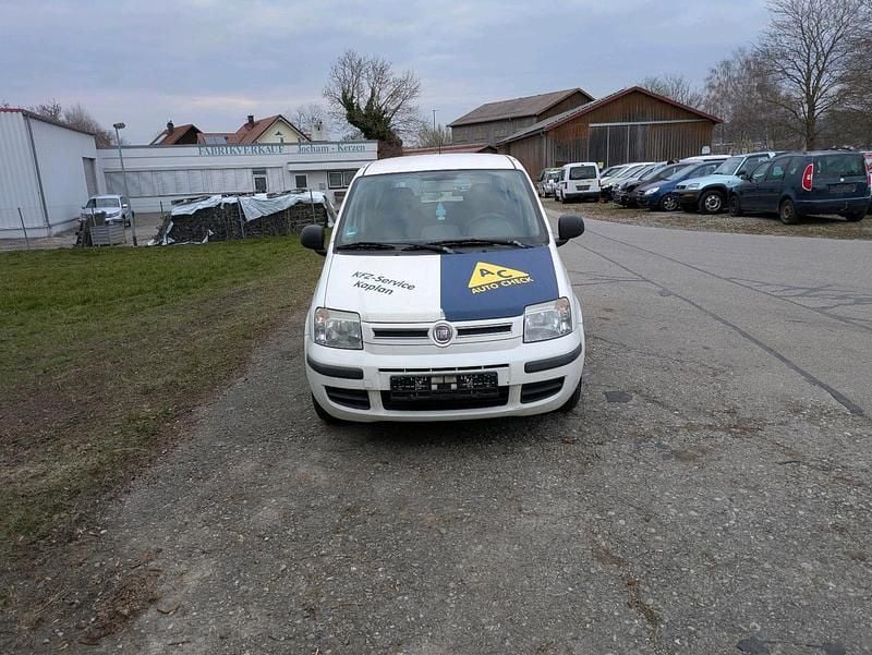 Gebraucht Fiat Panda 69 PS (50 kW) 2011 Weiß Kleinwagen