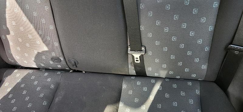 Gebraucht Ford Fiesta 69 PS (50 kW) 2004 Blau Kleinwagen